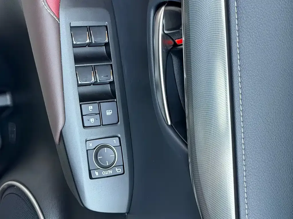 Lexus NX 2021 из CN, фото 8