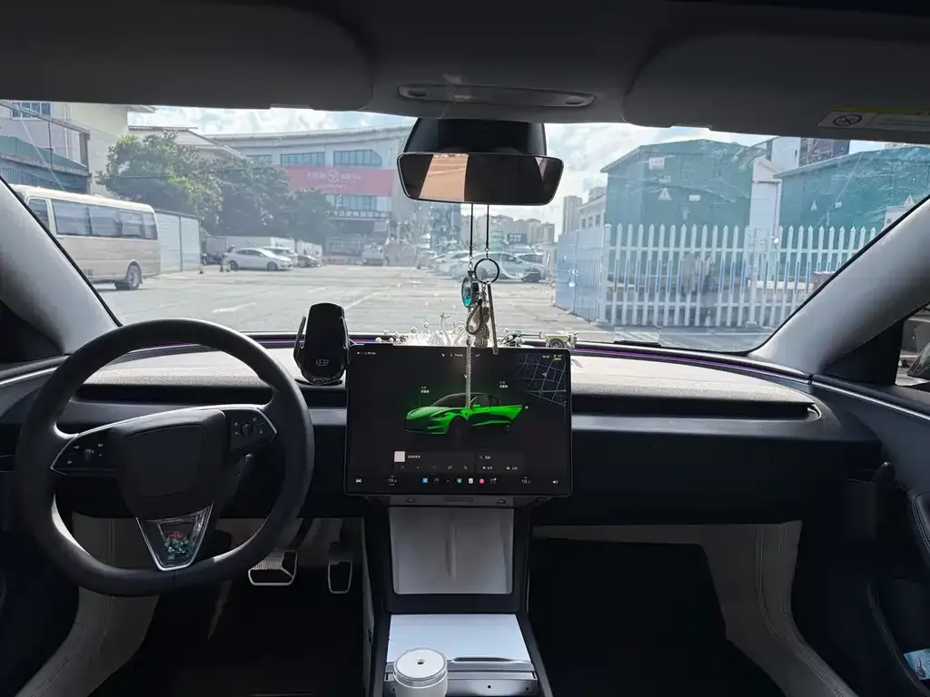 Tesla Model 3 2024 из CN, фото 2