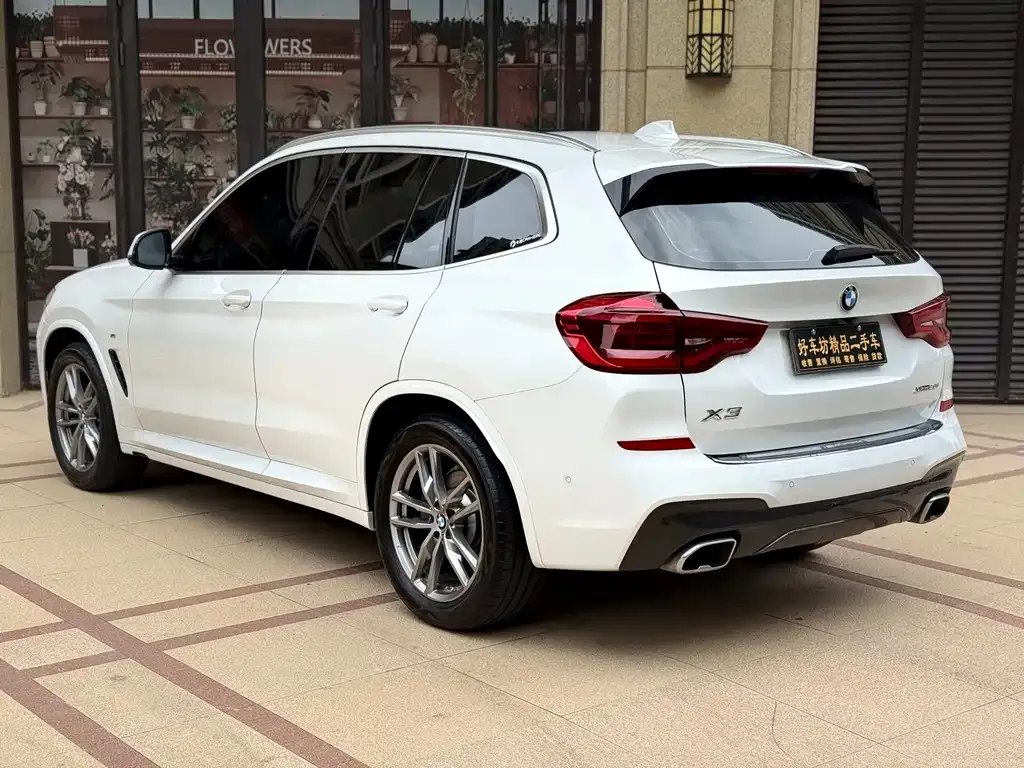 BMW X3 — фото 8