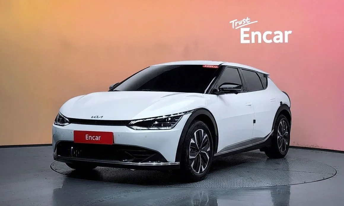 Kia EV6 — фото 1
