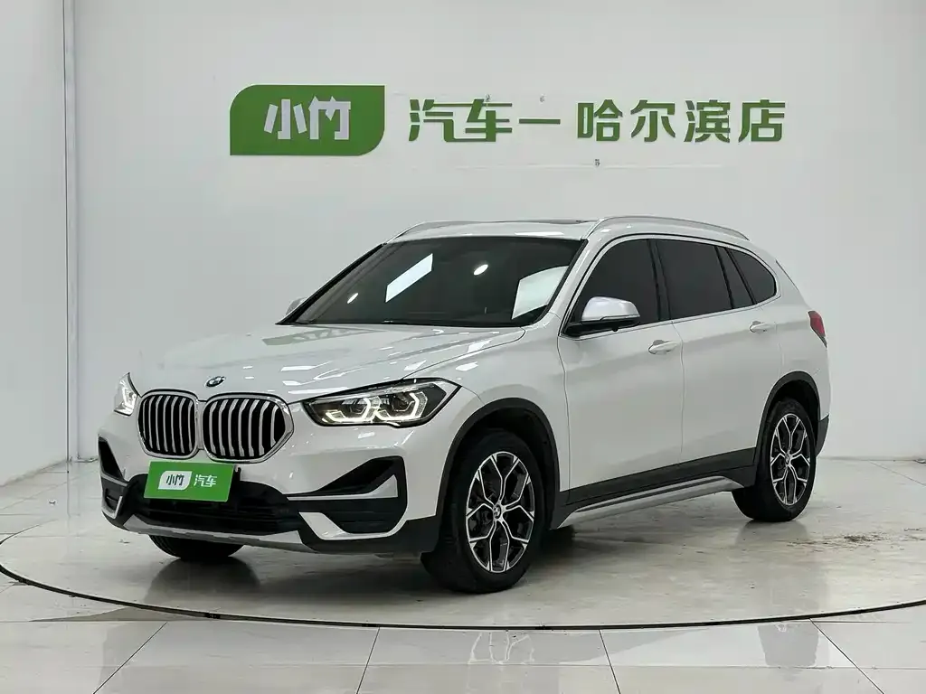 BMW X1 — фото 1