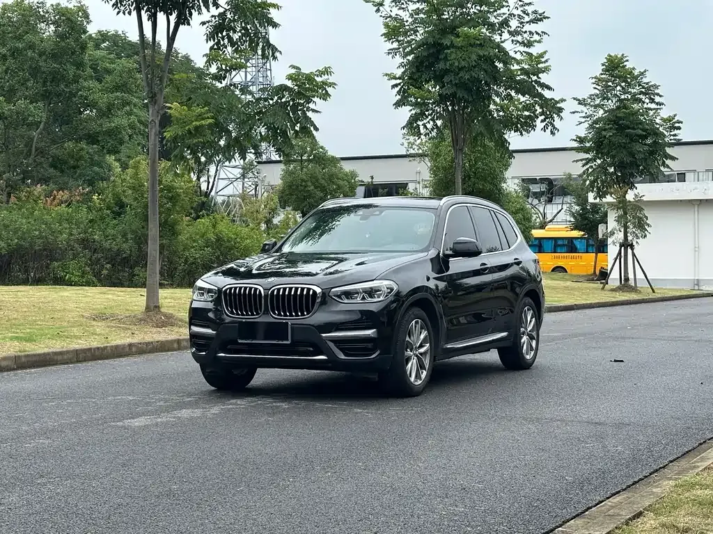 BMW X3 — фото 1