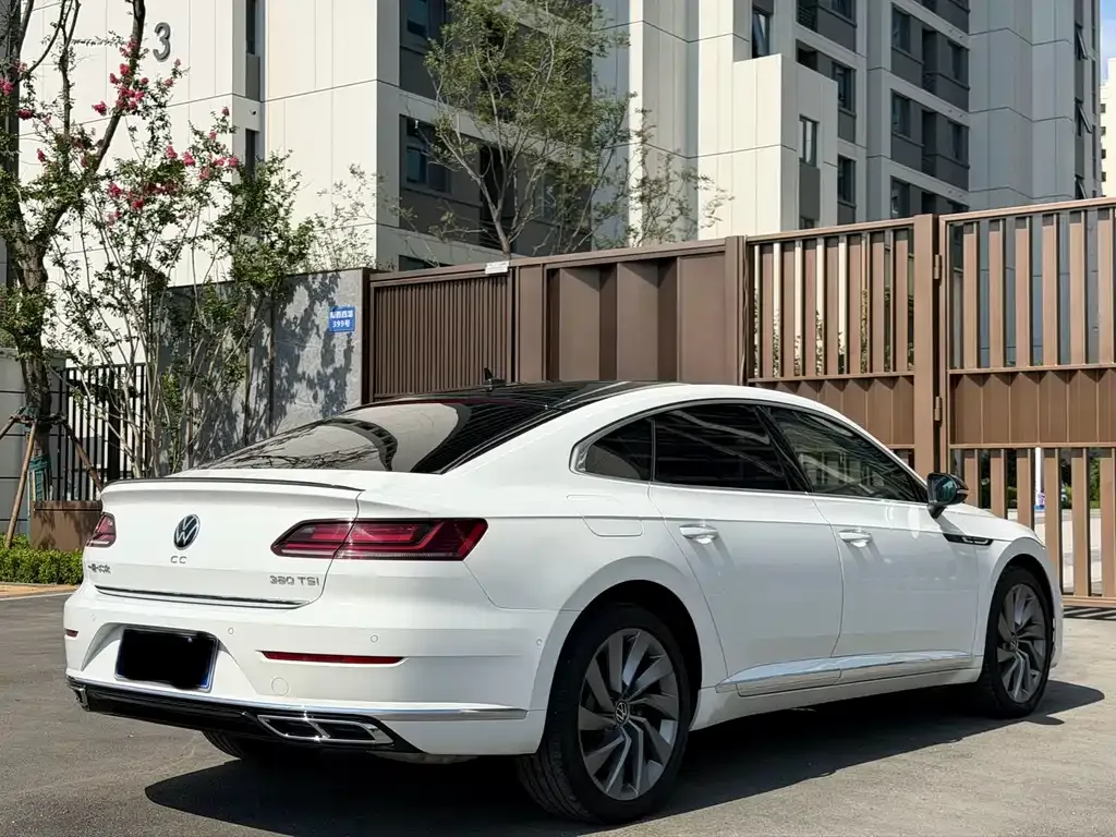 Volkswagen CC — фото 5