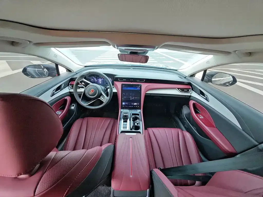 Hongqi H5 — фото 2