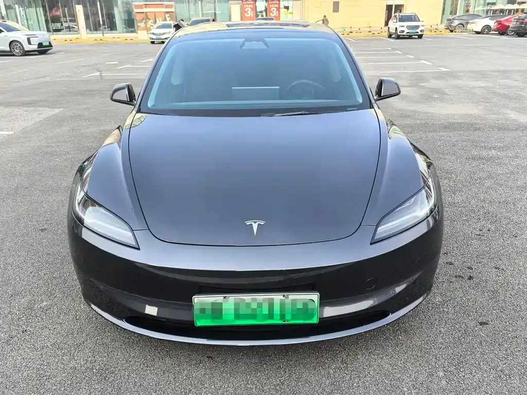 Tesla Model 3 — фото 6