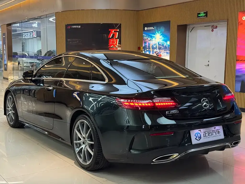 Mercedes-Benz E-Class (Import) — фото 10