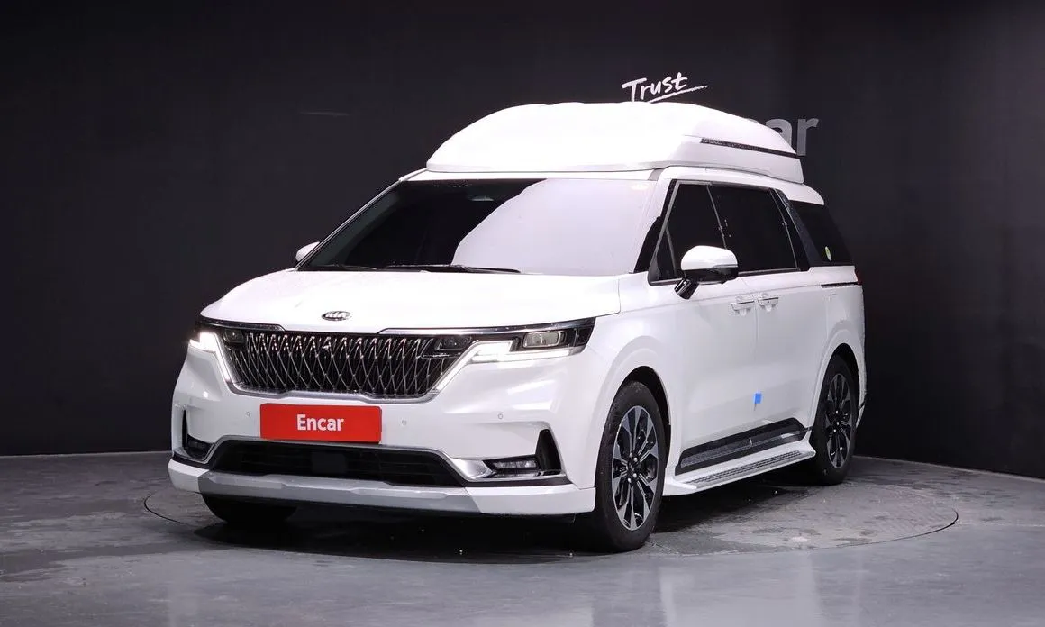 Kia Carnival — фото 1