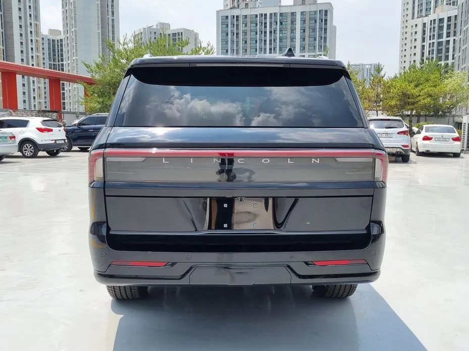 Lincoln Navigator 2026 из KR, фото 6