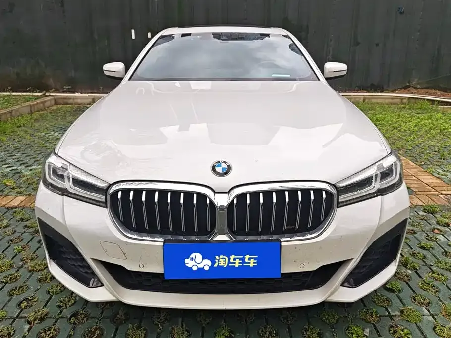 BMW 5 Series — фото 2