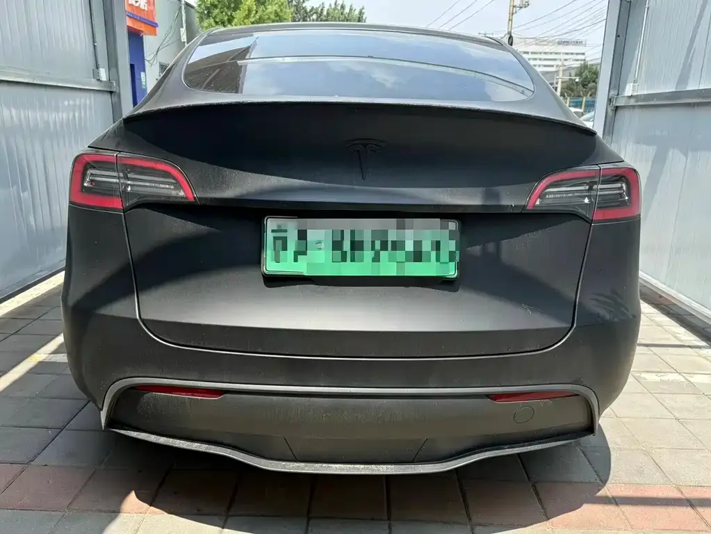 Tesla Model Y — фото 3