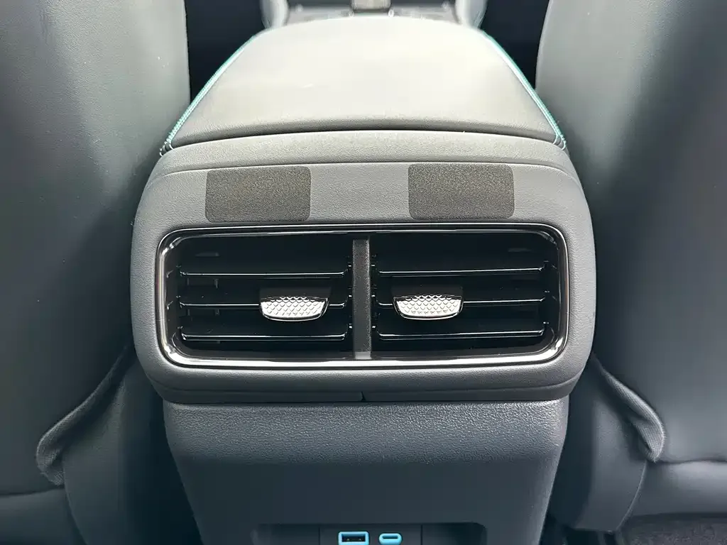 BYD Seal 06GT — фото 5