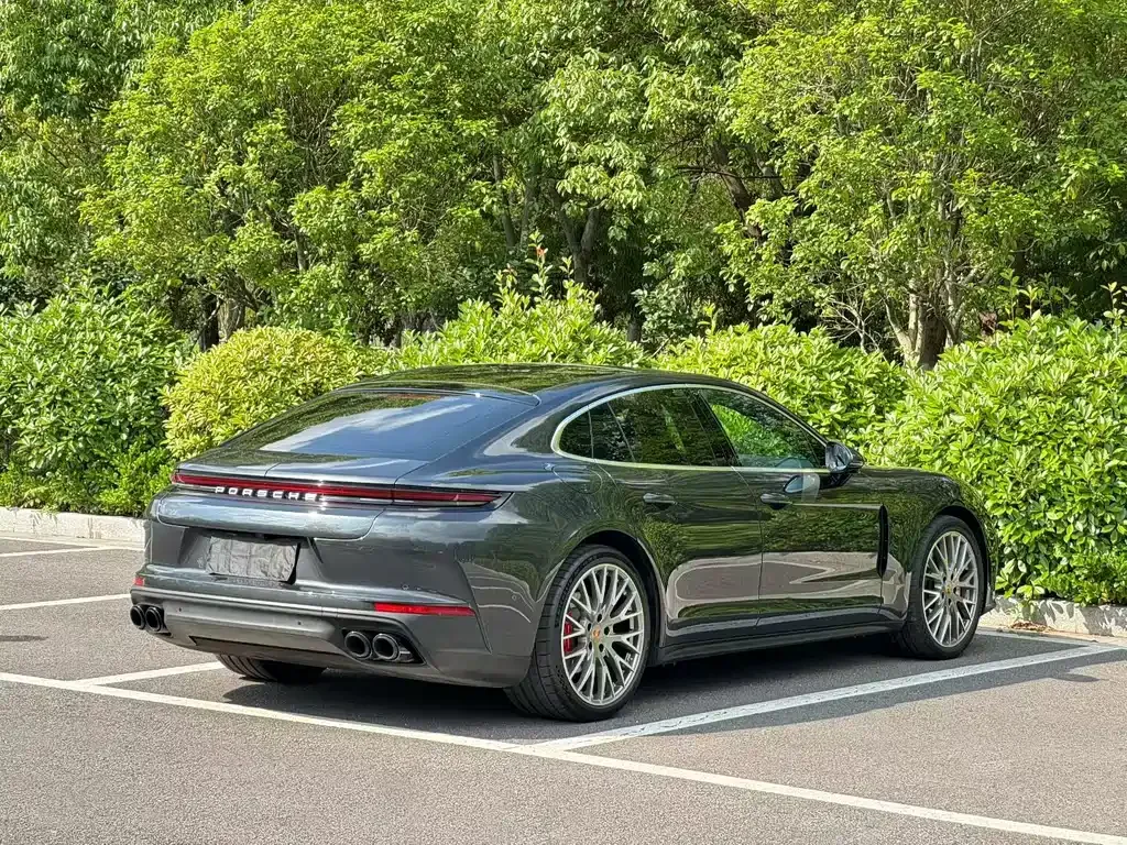 Porsche Panamera — фото 10