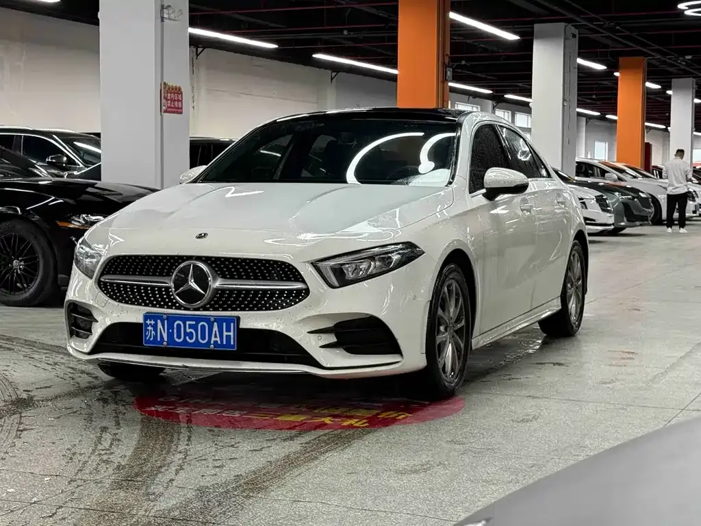 Mercedes-Benz A-Class — фото 10