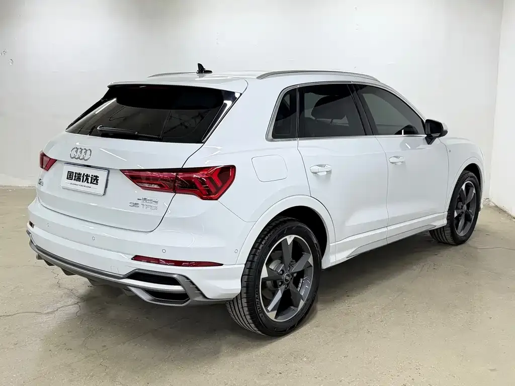 Audi Q3 — фото 6