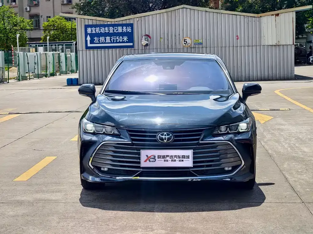 Toyota Avalon — фото 9