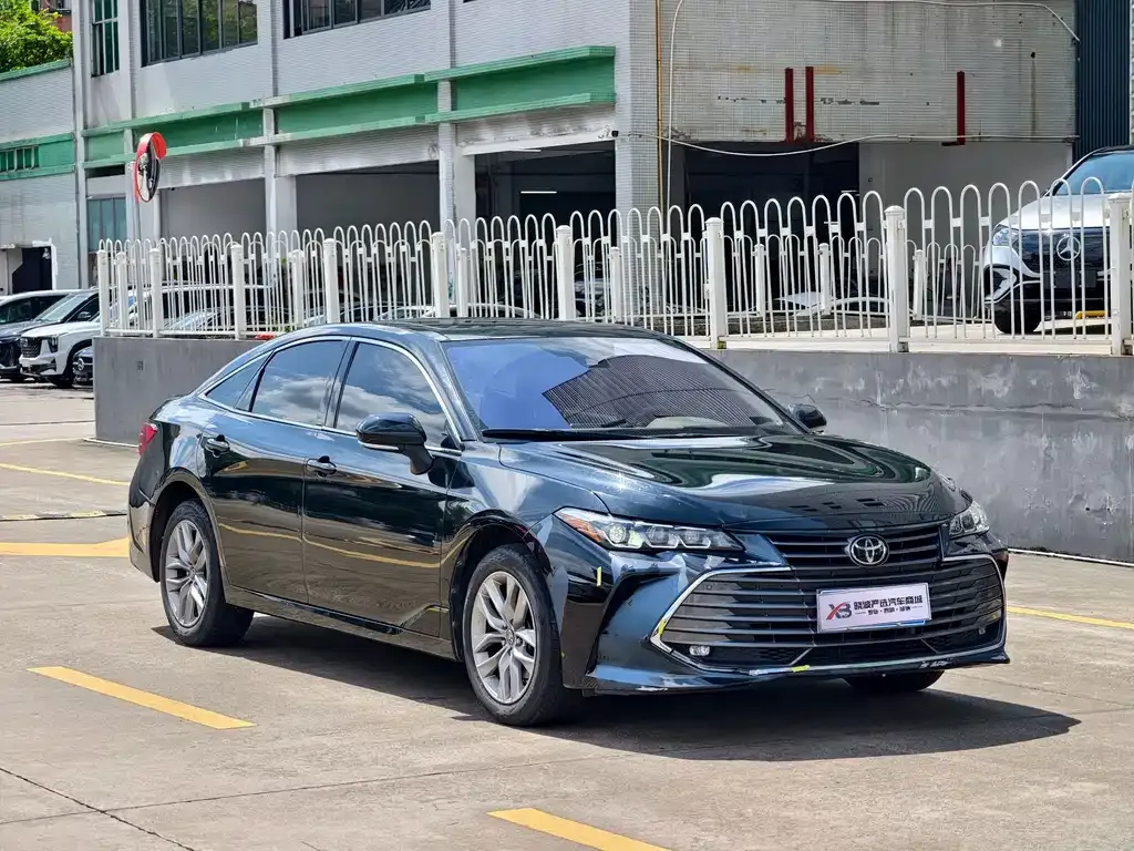 Toyota Avalon — фото 6