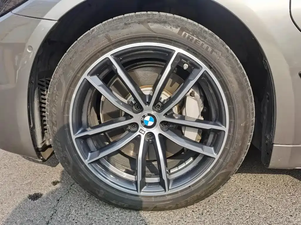 BMW 5 Series New Energy — фото 5