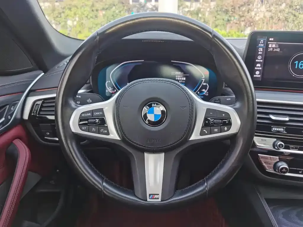 BMW 5 Series New Energy — фото 2