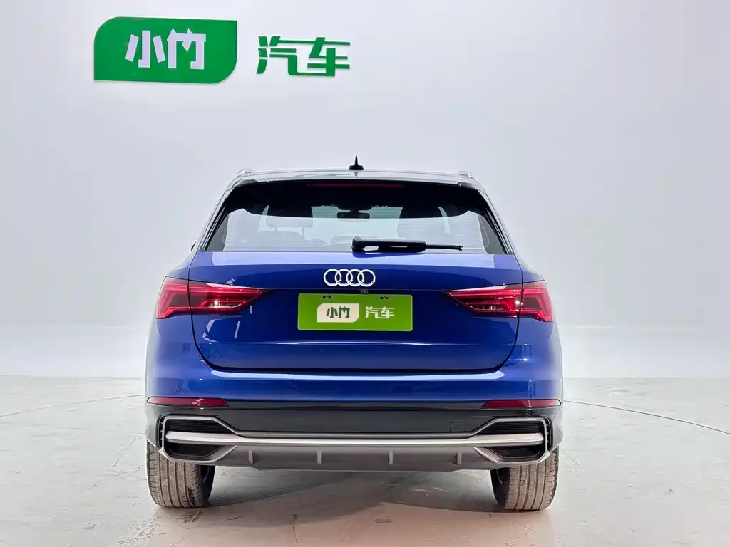 Audi Q3 — фото 10