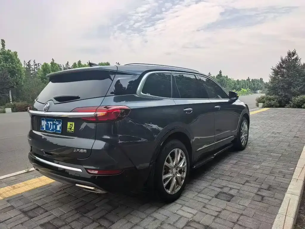 Buick Enclave — фото 4