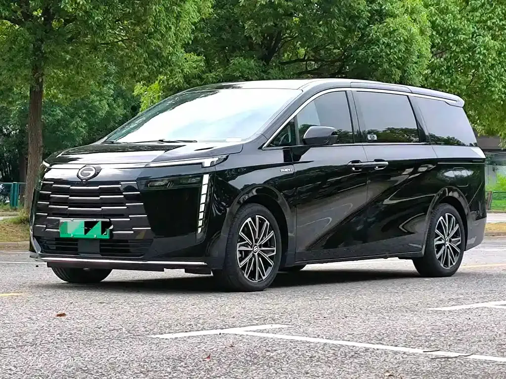 GAC Motor 传祺E8 PHEV — фото 9