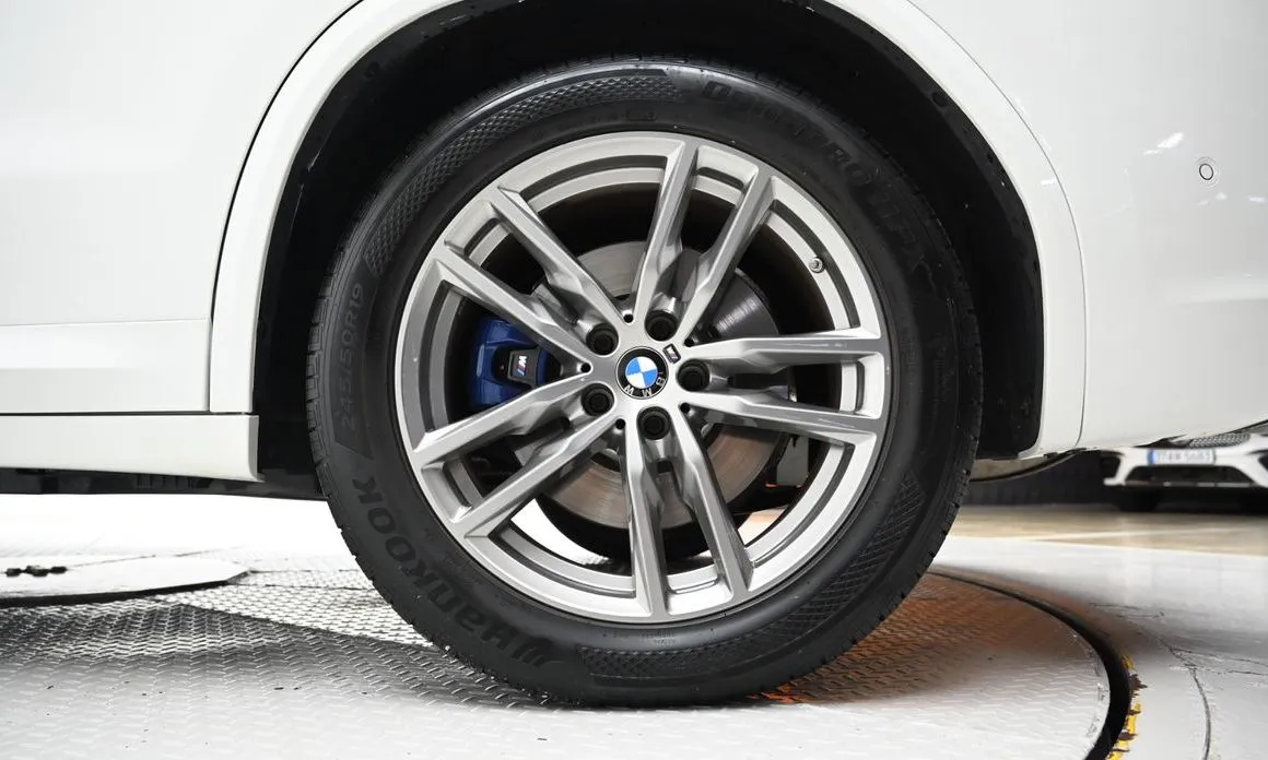 BMW X3 — фото 10