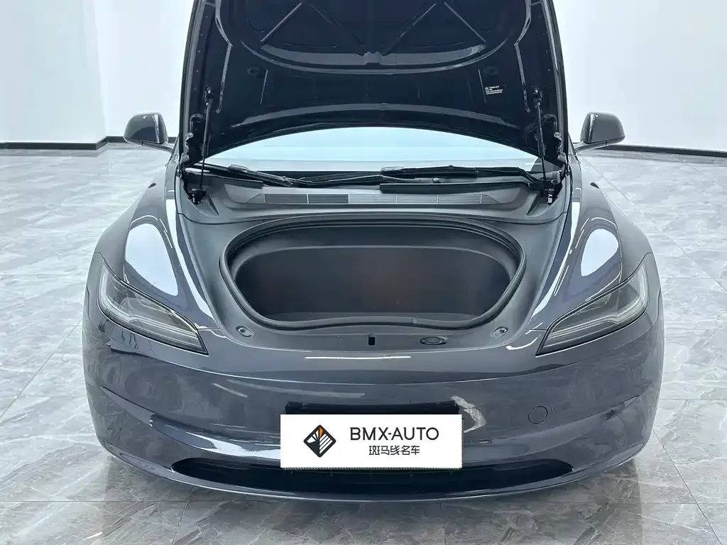 Tesla Model 3 — фото 10