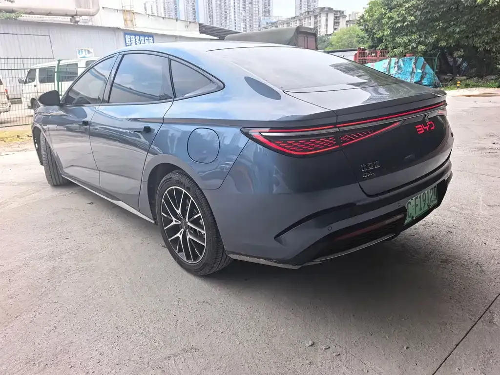 BYD Seal 07 DM-i — фото 8