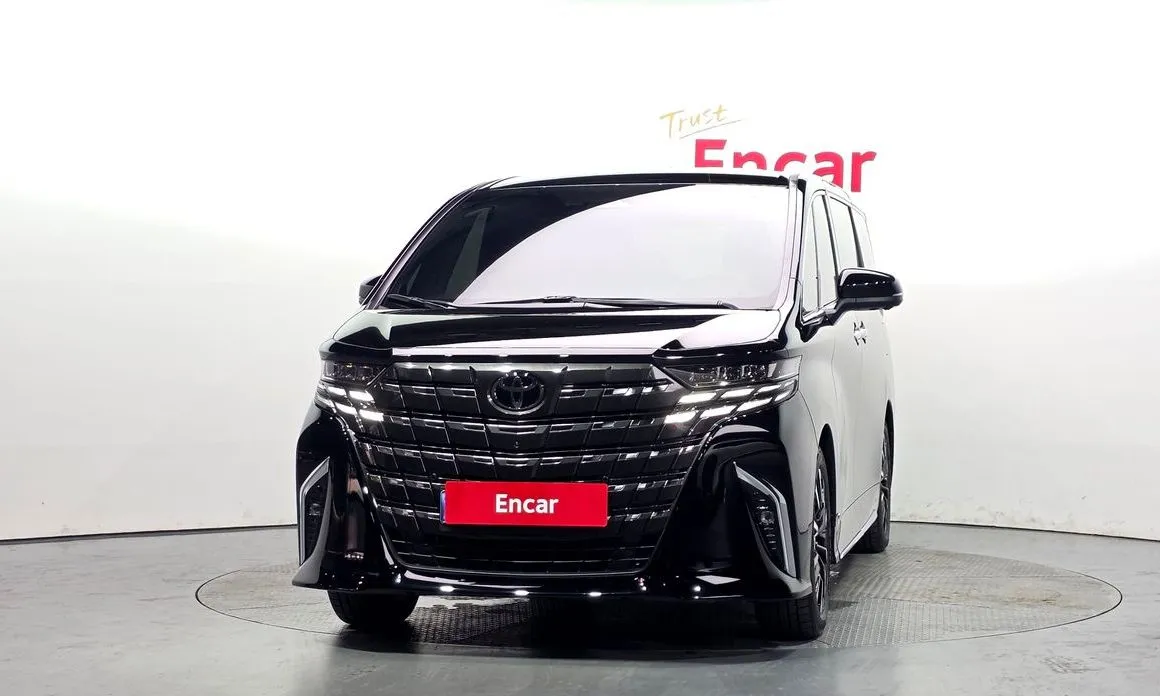 Toyota Alphard — фото 7
