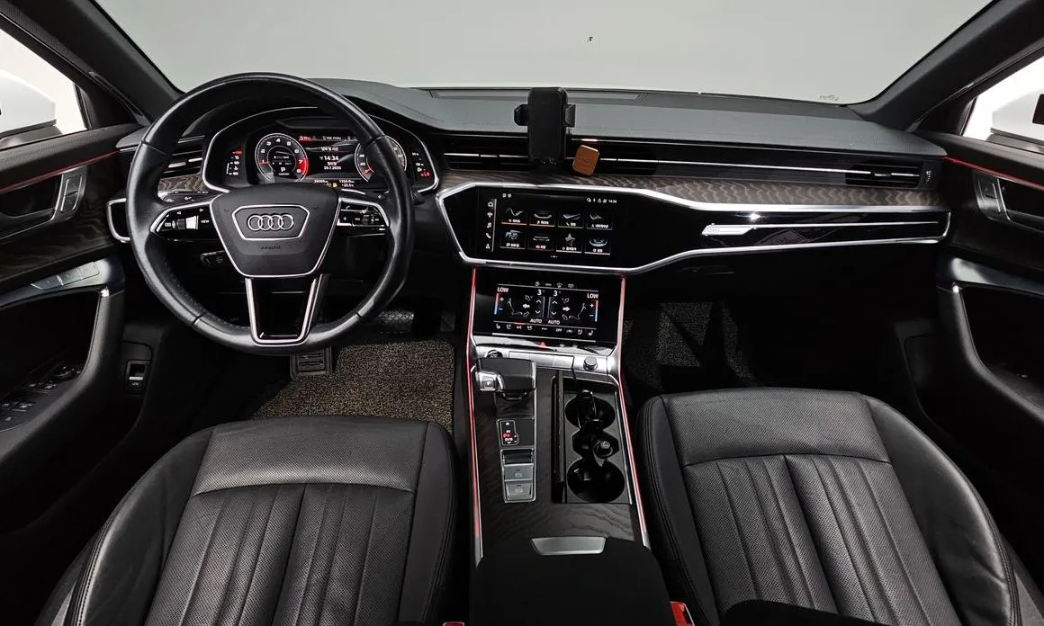 Audi A6 — фото 5