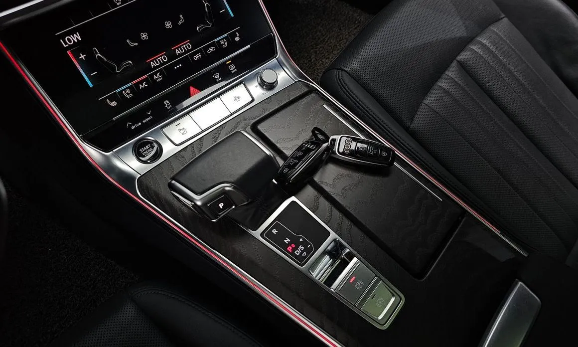 Audi A6 — фото 8