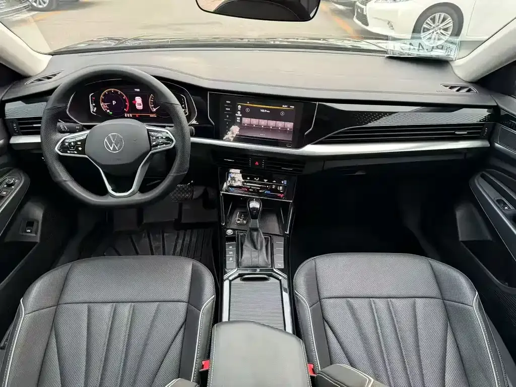 Volkswagen Passat — фото 2