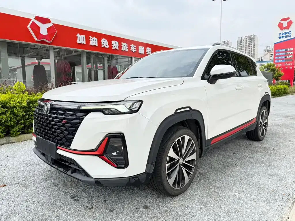 Changan CS35PLUS — фото 1