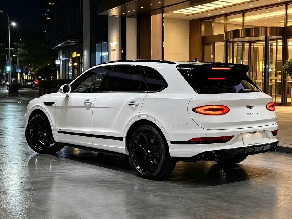 Bentley Bentayga — фото 6