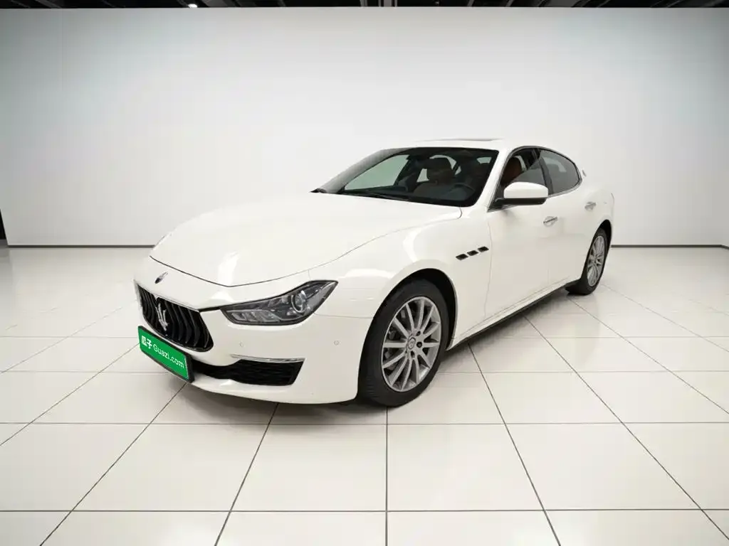 Maserati Ghibli — фото 1
