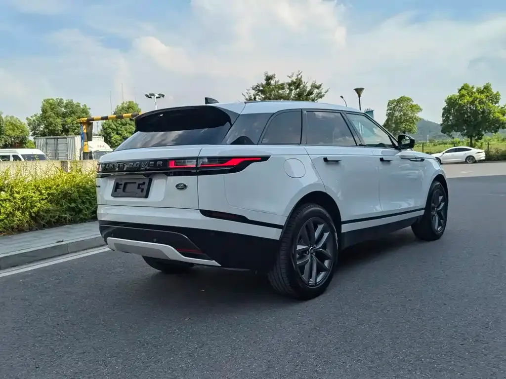 Land Rover Velar — фото 6