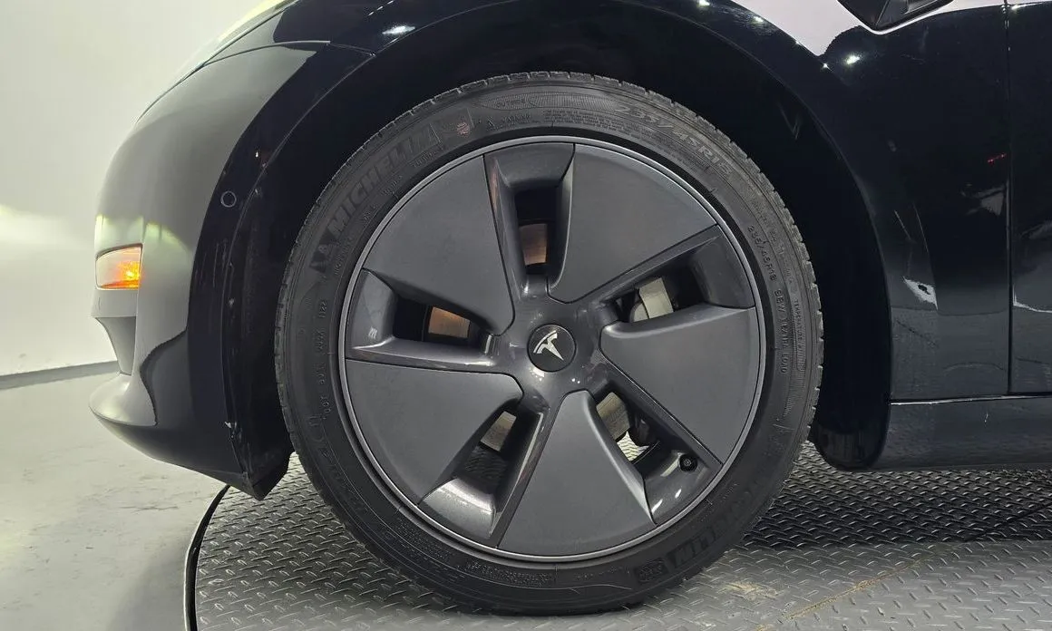 Tesla Model 3 2022 из KR, фото 10