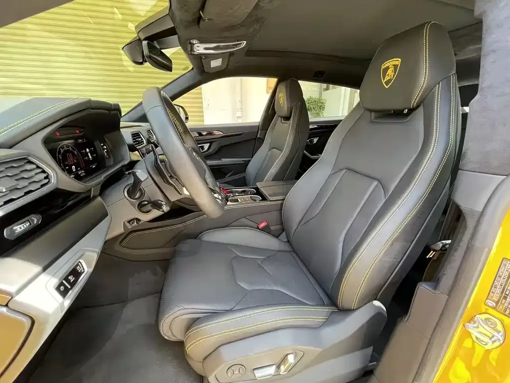 Lamborghini Urus — фото 6