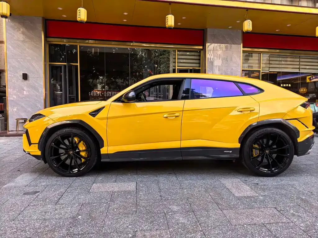Lamborghini Urus — фото 4