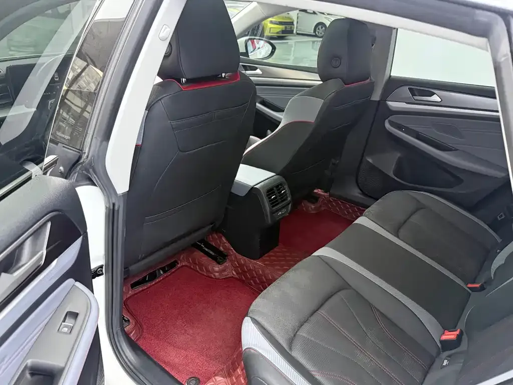 Volkswagen Lamando 2023 из CN, фото 10