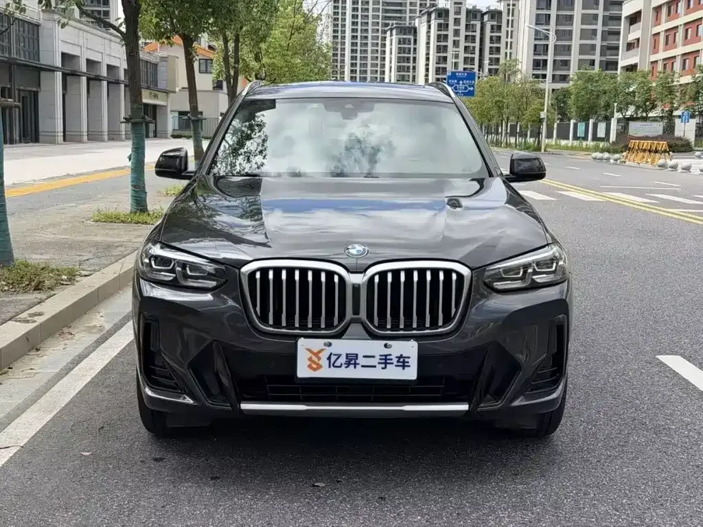 BMW X3 — фото 10