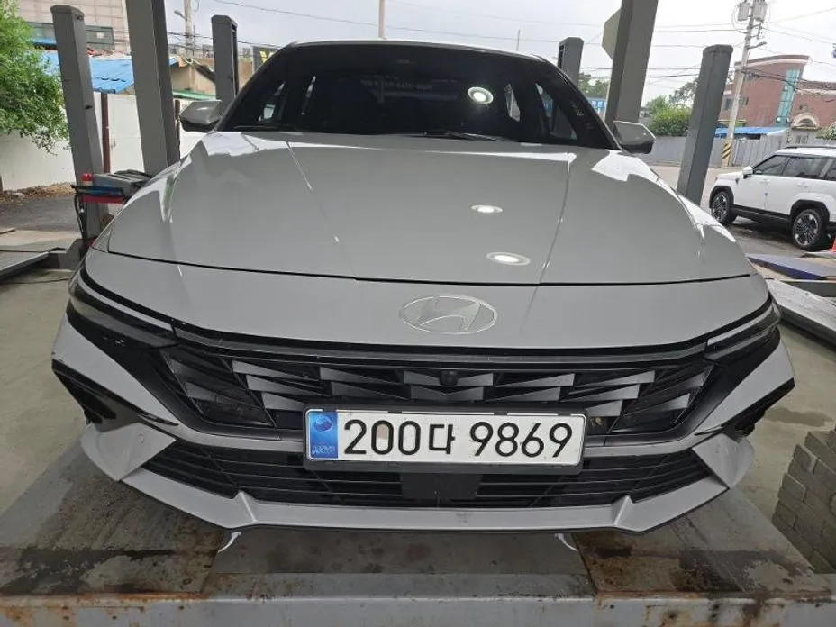 Hyundai AVANTE — фото 1
