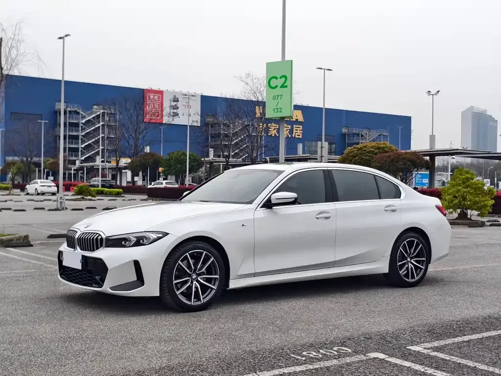 BMW 3 Series — фото 1