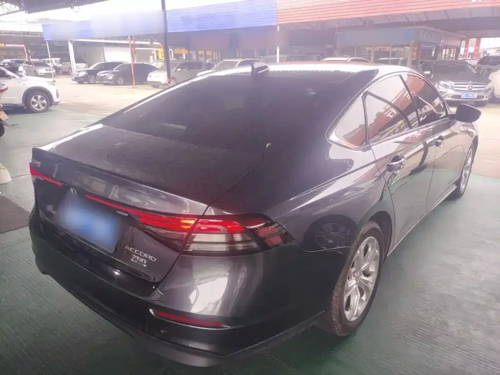 Honda Accord — фото 5