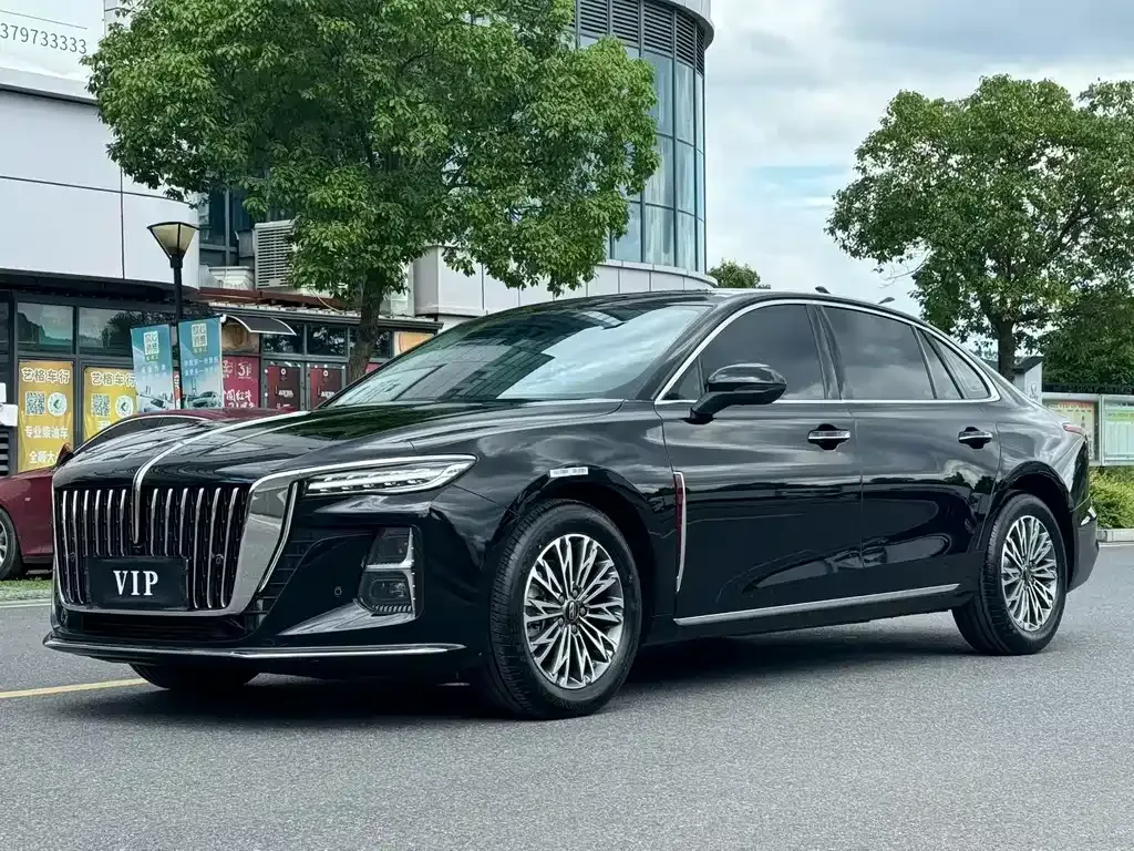 Hongqi H5 — фото 1