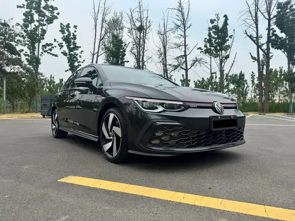 Volkswagen Golf GTI — фото 5