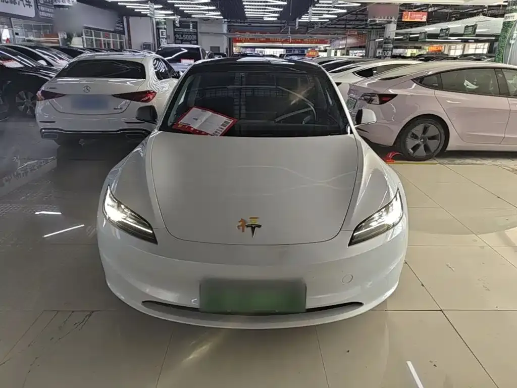 Tesla Model 3 — фото 6