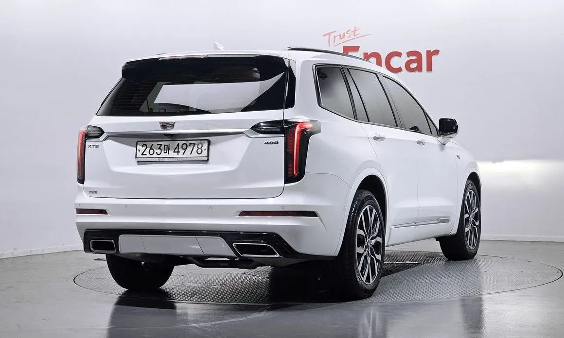 Cadillac XT6 — фото 8