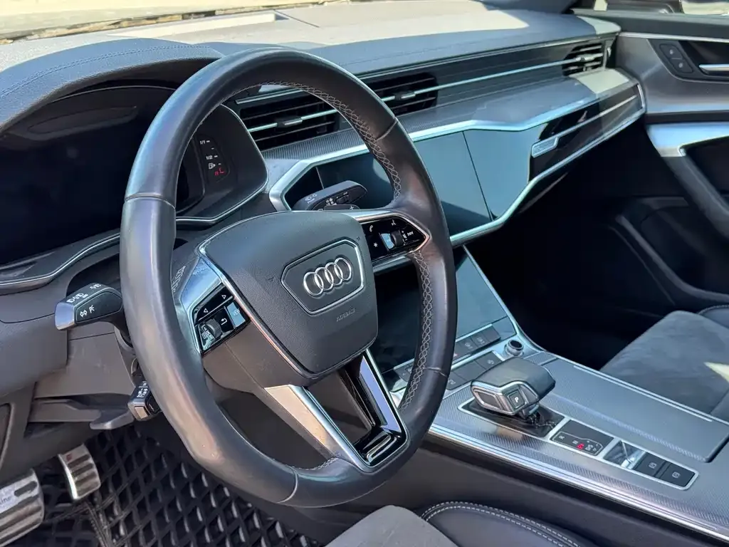 Audi A6L 2022 из CN, фото 3