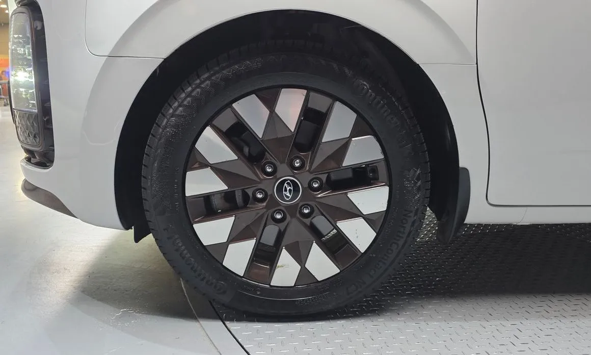 Hyundai Staria — фото 3